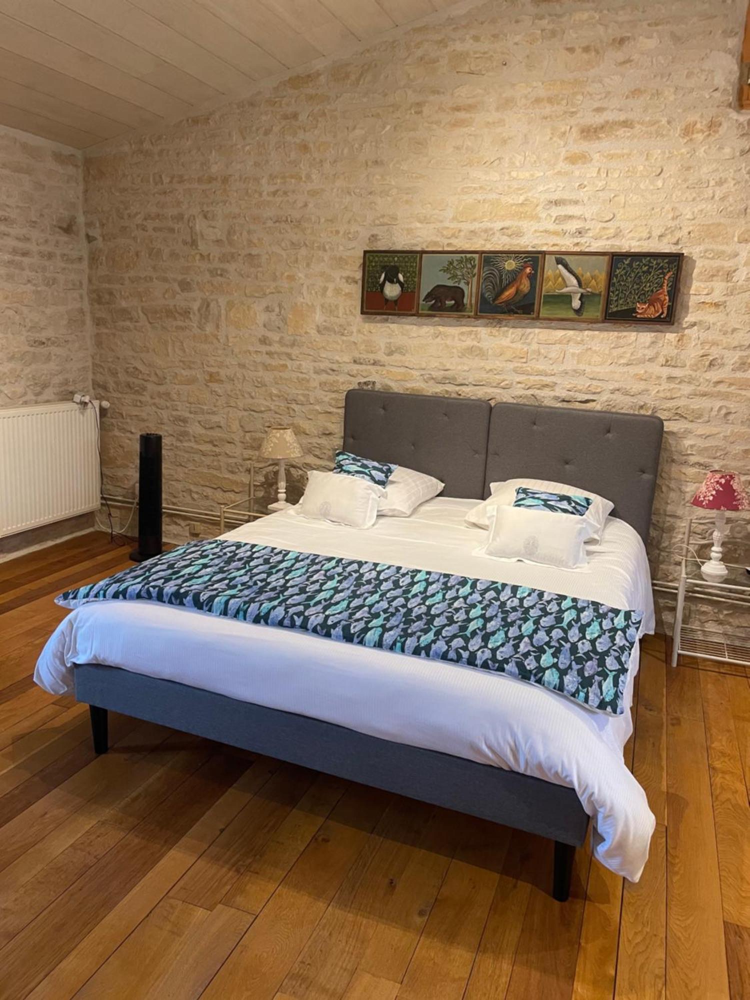Ferienwohnung Sous L Olivier Tusson Exterior foto